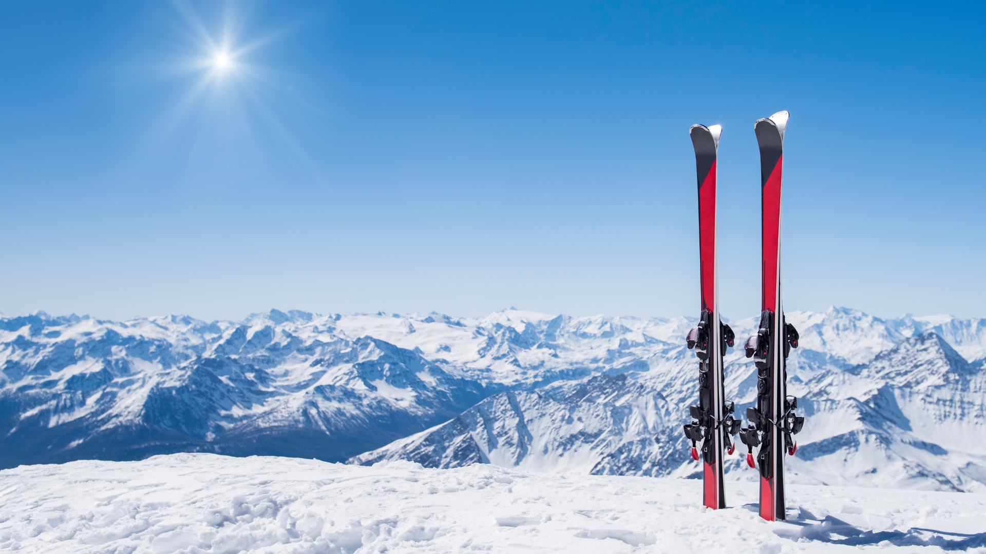 De verhuurvoorraad van ski service het oosten in de winkel